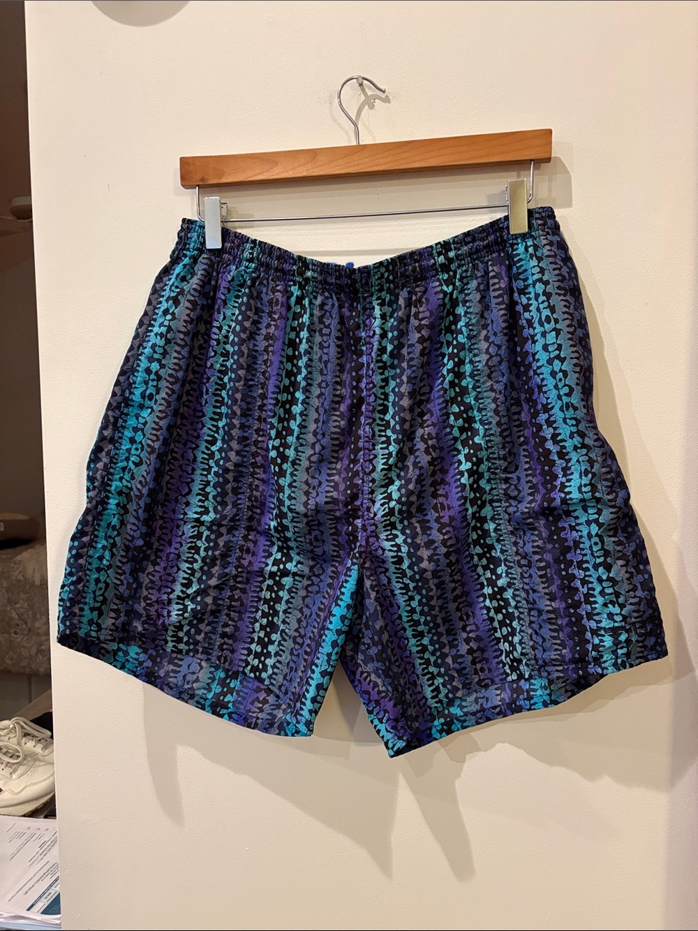 TYR Men's Blue/Teal Surf Trunks,Size Medium